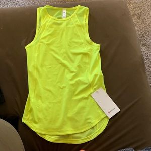 Lululemon Sculpt tank -highlight yellow